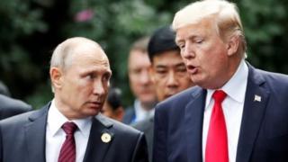 Raisi wa Urusi Vladimir Putin na Donald Trump, mwaka 2017