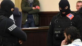 Salah Abdeslam Belçika'da duruşmada