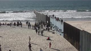 Migrantes de la caravana en Tijuana