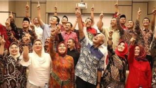 Puluhan kepala daerah di Jawa Tengan mendeklarasikan dukungan mereka untuk pasangan calon presiden-wakil presiden Joko Widodo-Ma'ruf Amin yang digelar di Hotel Alila Solo, pada 26 Januari silam