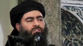 Абдураҳмон Ўзбекий Бағдодийнинг ёрдамчиларидан бўлган