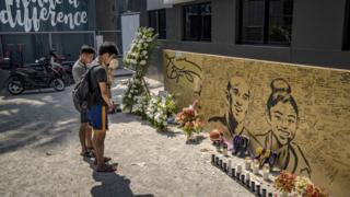 Mourners pay tribute to Kobe Bryant in the Philippines