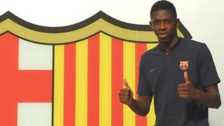 Ousmane Dembélé a signé un contrat de 5 ans avec le FC Barcelone.