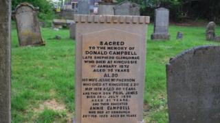 gravestone