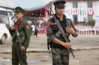 စာချုပ်ကို အစိုးရ ငြိမ်းချမ်းရေးကော်မရှင်က ကေအိုင်အေကို ဒီလအစပိုင်းမှာ ပြုလုပ်ခဲ့တဲ့ မိုင်းလားရဲ့နှစ် ၃၀ ပြည့်ငြိမ်းချမ်းရေးနေ့မှာ ပေးလိုက်တာဖြစ်