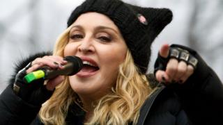 Madonna ameshapanga watoto wawili kutoka Malawi