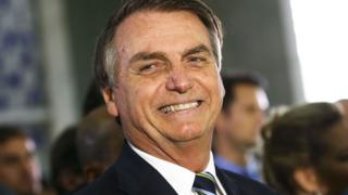 O que é a cartilha Caminho Suave, que alfabetizou milhões e caiu em desuso, mas mantém fãs como Bolsonaro O que é a cartilha Caminho Suave, que alfabetizou milhões e caiu em desuso, mas mantém fãs como Bolsonaro