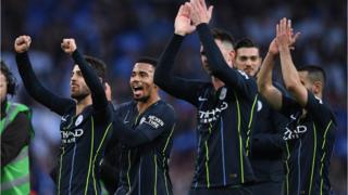 Man City team dey celebrate
