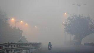 Nta muco uhari i Delhi bivuye ku bintu vyarashwe mu kirere mu gihe c'umusi mukuru wa Diwali