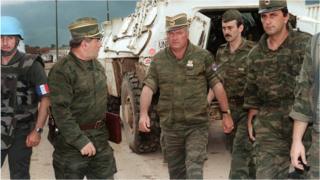 O general Ratko Mladic em Sarajevo