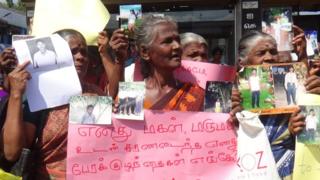 இலங்கையில் காணாமல் ஆக்கபட்டவர்களின் உறவினர்கள் பேரணி