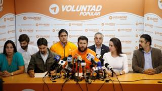 David Smolansky se despide de sus ciudadanos en conferencia de prensa.