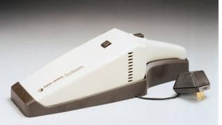Dustbuster чаң соргучу 1970-жылы сатыкка чыгарылган. Ал астронавтар үчүн иштелип чыккан шаймандардан келип чыккан