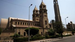 Igisasu caturikiye impande ya katedrale St Mark y'Abakristu b'Abakope