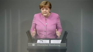 Angela Merkel bugün Alman parlamentosunda konuşurken