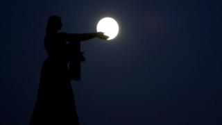 Superluna desde Ciudad Juárez, México