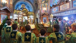 In pictures: Orthodox Christians celebrate Christmas - BBC News