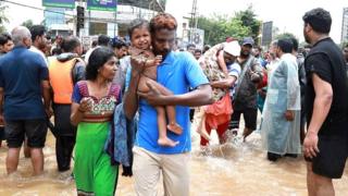 மீட்புப் பணிகள்