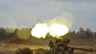 військові