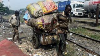 Icyegeranyo cy'umuryango Oxfam kivuga ko ubusumbane bukomeje kwiyongera muri Afurika y'uburengerazuba