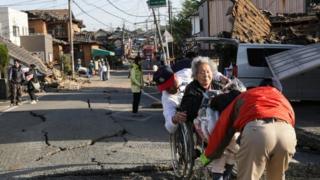 Japan Earthquake: Rescuers In 'race Against Time' As Storm Hits - BBC News