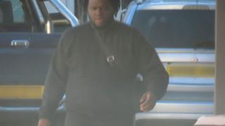 Birmingham gang jailed over firearms conversion plot - BBC News