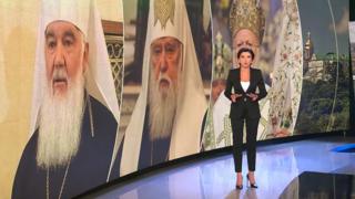 Ведущая НТВ в студии
