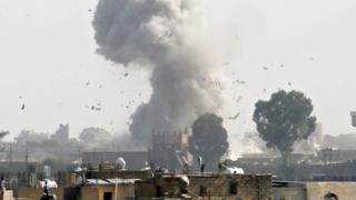 Smoke rises above Sanaa, Yemen following a Saudi-led coalition air strike targeting a Houthi rebel position (31 August 2016)