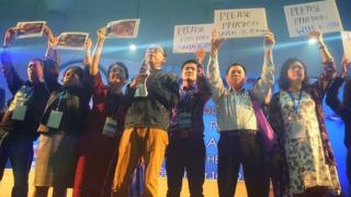 အာဆီယံ လူထုဖိုရမ် (ACSC/AFP)2019 မှာ ဝင်းနဲ့ဇော် လွတ်မြောက်ရေးအတွက် ကန်ပိန်းလုပ်တောင်းဆို