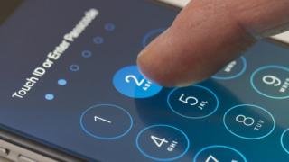 Desbloqueio de tela do celular