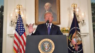 Президент Трамп ўз телевизион чиқишида ҳужумлар ҳақида баёнот берди.