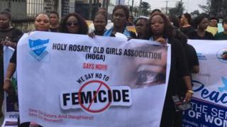 Des femmes ont défilé mercredi à Port Harcourt pour réclamer plus de protection