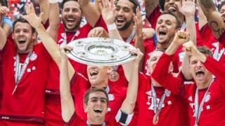 Phillip Lahm a tawagar Bayern Munich