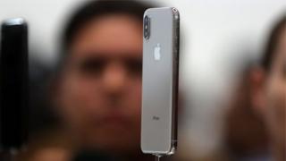 iPhone X
