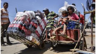 photo of displaced families in Venezuela
