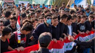 students march in Basra 01/12