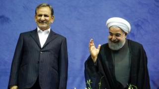 اسحاق جهانگیری در کنار حسن روحانی