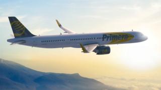 Primera Air plane