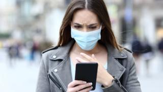 கொரோனா வைரஸ்: கோவிட்-19 குறித்த மூடக் கருத்துகளை மக்கள் ஏன் நம்புகிறார்கள்?