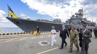 Президент Порошенко посетил фрегат 