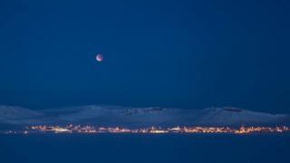 Arctic Bay at night