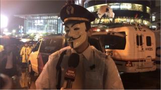 시위 참여 대한항공 기장이 BBC 코리아와 인터뷰를 하고 있다