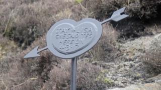 Mourne Mountains sign