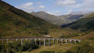 Viaduct Ghleann Fhionnainn