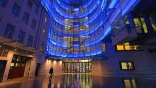Prédio da BBC na região central de Londres