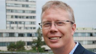 Yr Athro Rhys Jones
