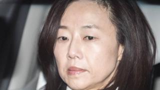 검찰은 조 수석에 대한 구속영장이 기각되자 입장문을 통해 '수긍하기 어렵다'며 반발했다