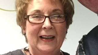 Londonderry broadcaster Anita Robinson has died aged 76 - BBC News