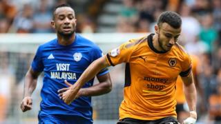 Loic Damour a Romain Saiss