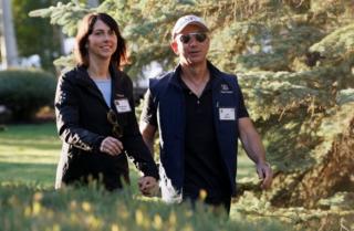 Jeff y MacKenzie Bezos.